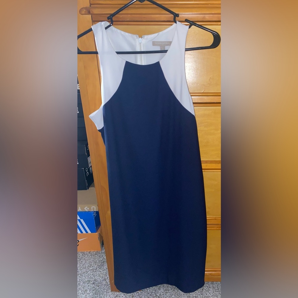 Banana Republic Navy Blue and White knee length zip up dress